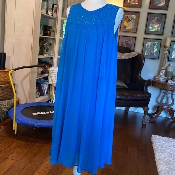Joan Rivers Dresses & Skirts - JOAN Rivers beautiful blue dress!!